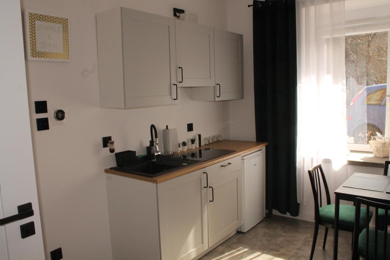 Apartament Z Historia Jelenia Góra Buitenkant foto
