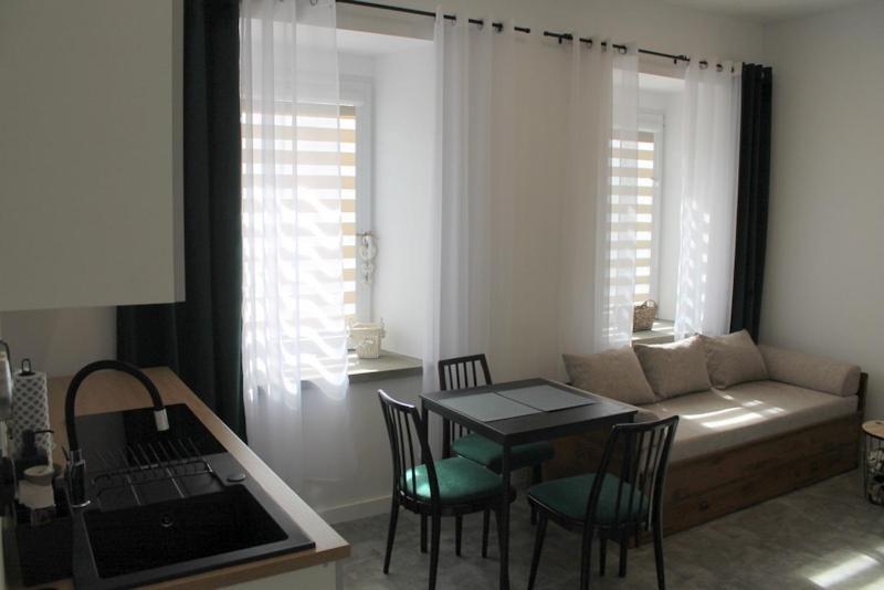 Apartament Z Historia Jelenia Góra Buitenkant foto